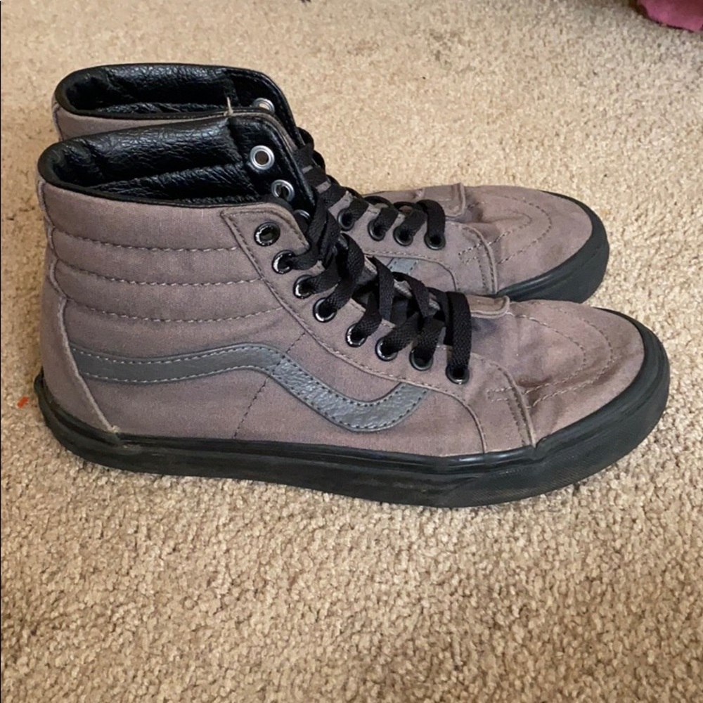 Grey/Black Sk8 Hi Vans